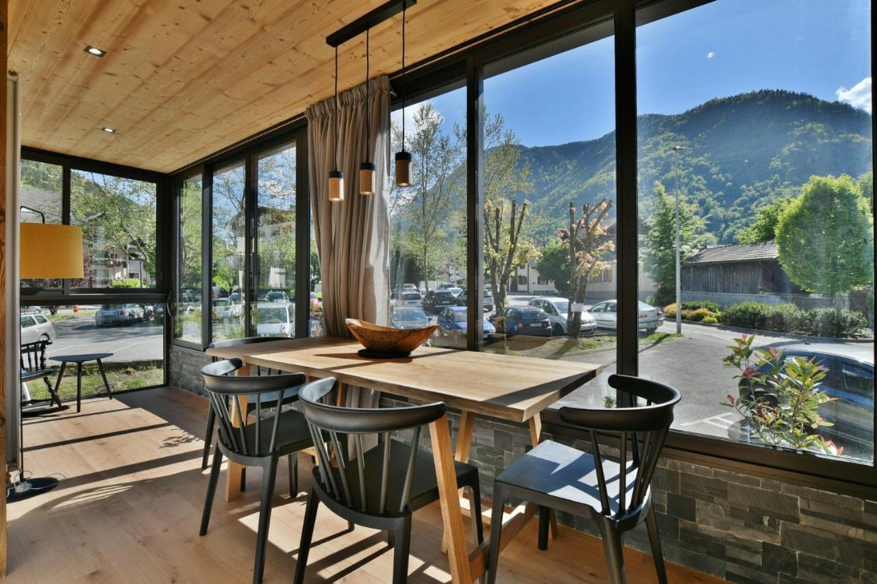 Bel Appartement Centre De Thones Lumineux Et Spacieux Neuf Exterior foto